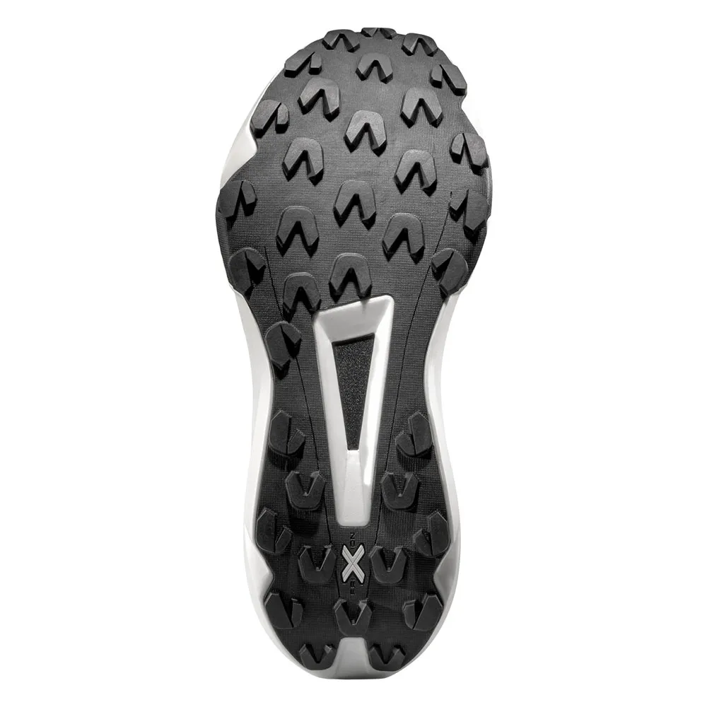 Suela FriXion Red de las La Sportiva Prodigio Pro con su taqueado polivalente.